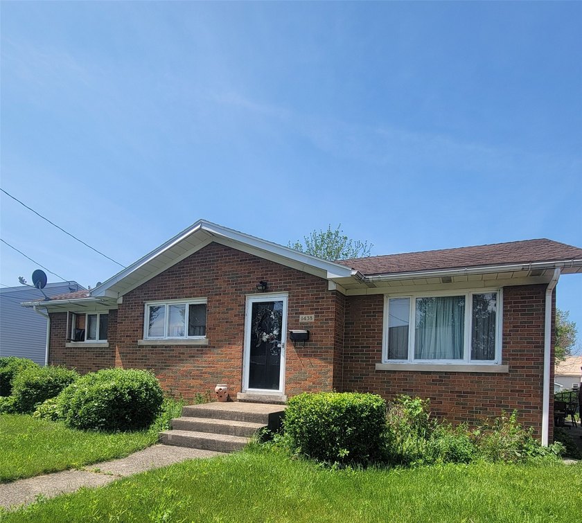 Sold As-Is...Calling all Investor's, Flippers or Handymen...Home - Beach Home for sale in Erie, Pennsylvania on Beachhouse.com