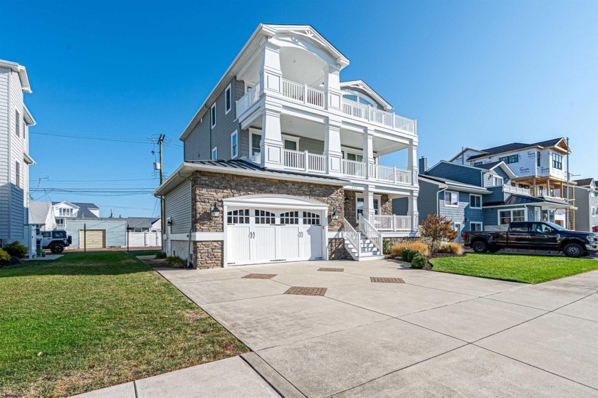 A-Zone Custom Built Home in Excellent Condition, Only Nine - Beach Home for sale in Brigantine, New Jersey on Beachhouse.com