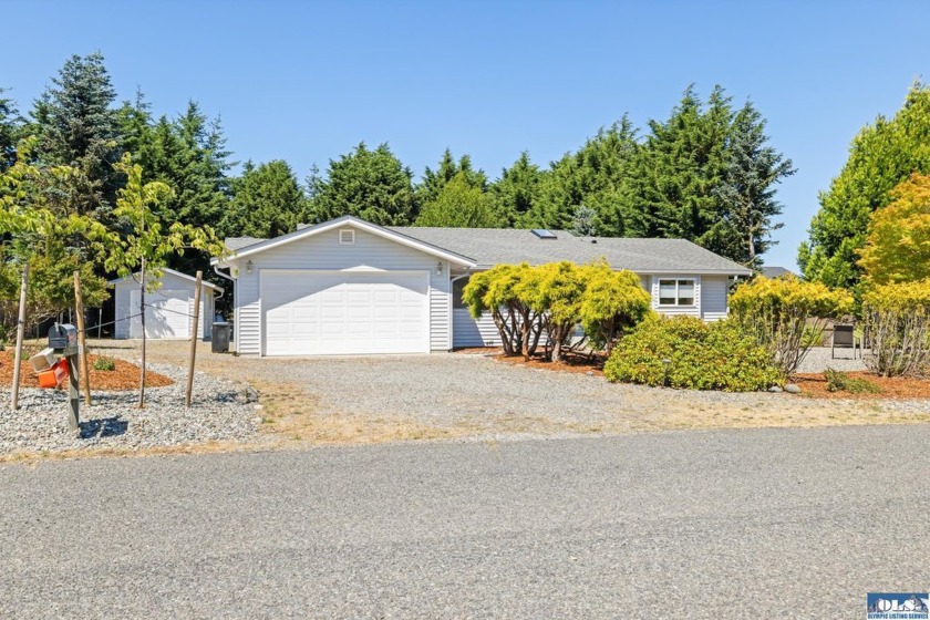 Here is a well-maintained home in the Dungeness Estates - Beach Home for sale in Sequim, Washington on Beachhouse.com