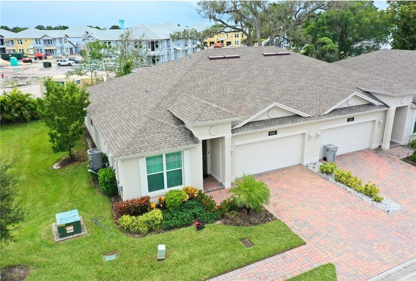 Well appointed 2/2 + den/office villa in the desirable gated - Beach Townhome/Townhouse for sale in Vero Beach, Florida on Beachhouse.com