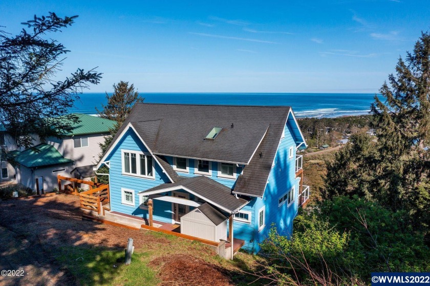 Epic OCEAN VIEWS all the way to Oceanside! Secluded hillside - Beach Home for sale in Neskowin, Oregon on Beachhouse.com