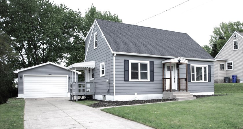 Welcome home to this beautifully renovated Upper East Side gem - Beach Home for sale in Erie, Pennsylvania on Beachhouse.com