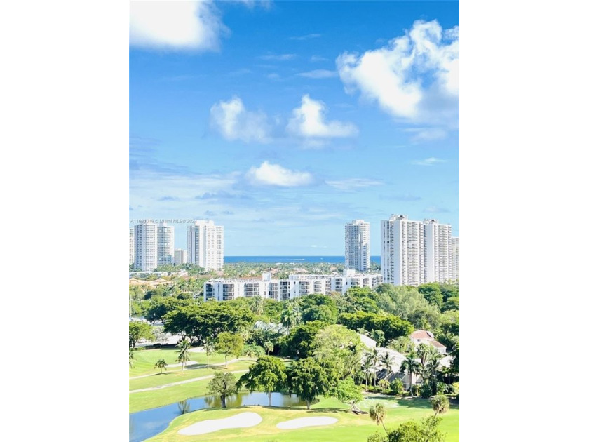 Completely and tastefully remodeled 1 Bedroom plus a den that - Beach Condo for sale in Aventura, Florida on Beachhouse.com