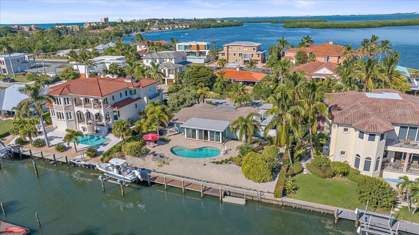 Under contract-accepting backup offers. Exciting waterfront - Beach Home for sale in Longboat Key, Florida on Beachhouse.com