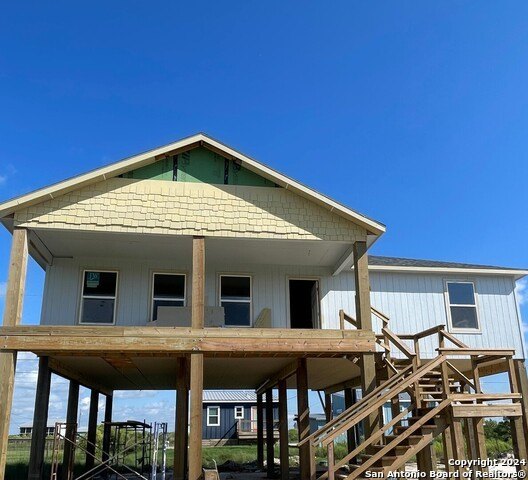 Double lot coastal living with 3 beds and 2 baths located in - Beach Home for sale in Rockport, Texas on Beachhouse.com