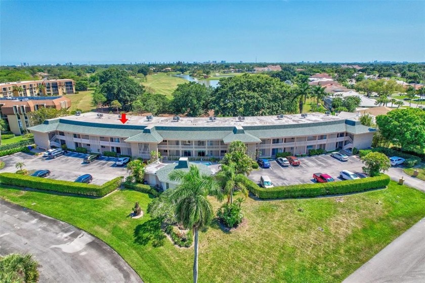 This well maintained 2-bed, 2-bath condo is perfectly located - Beach Condo for sale in Palm Beach Gardens, Florida on Beachhouse.com