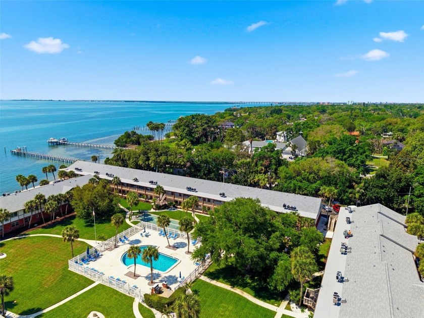 Welcome to your peaceful retreat in the 55+ waterfront community - Beach Condo for sale in St. Petersburg, Florida on Beachhouse.com