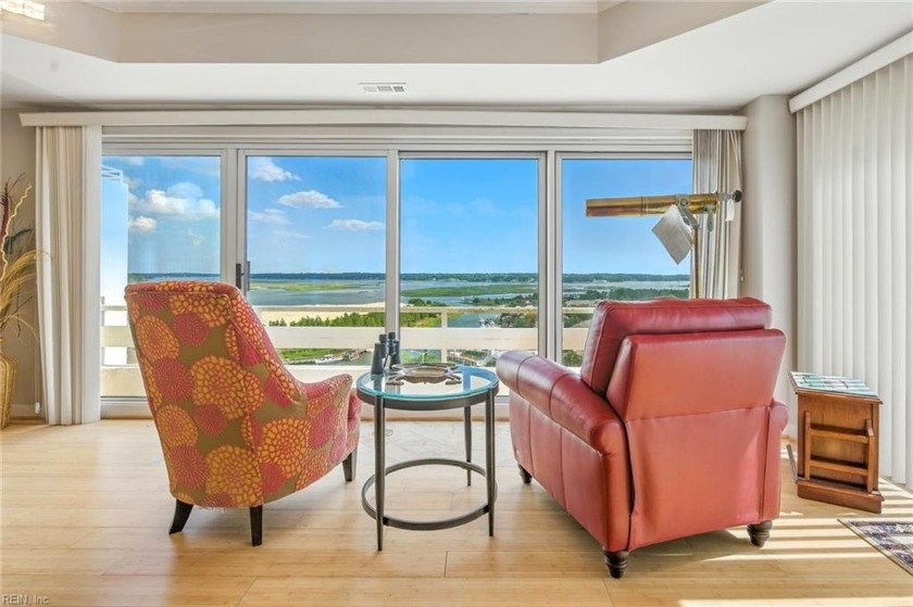 Move-in ready, penthouse condo offering luxury and sweeping - Beach Condo for sale in Virginia Beach, Virginia on Beachhouse.com