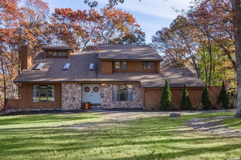 Beautiful, large home with midcentury modern design and vaulted - Beach Home for sale in Rocky Point, New York on Beachhouse.com