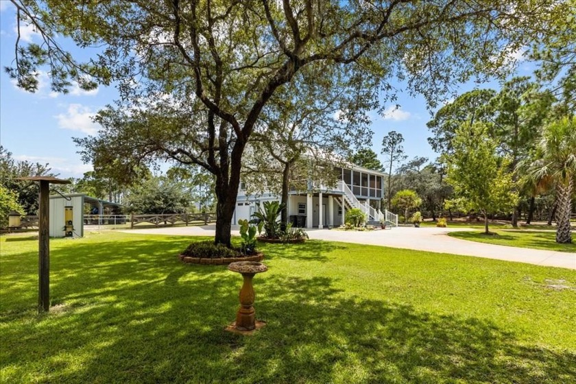 Welcome to your own private oasis in Cedar Key Plantation! - Beach Home for sale in Cedar Key, Florida on Beachhouse.com