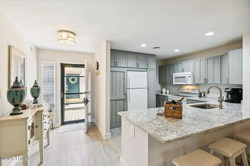 Welcome to paradise in Palmetto Dunes! This beautifully updated - Beach Condo for sale in Hilton Head Island, South Carolina on Beachhouse.com