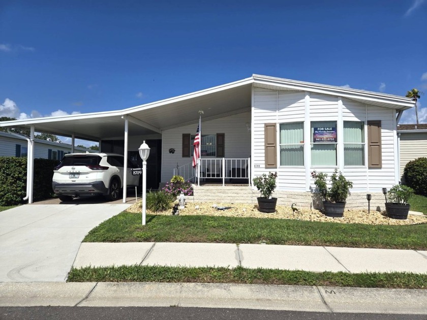 This pristine and meticulously maintained 1996 Jacobson home is - Beach Home for sale in Palmetto, Florida on Beachhouse.com