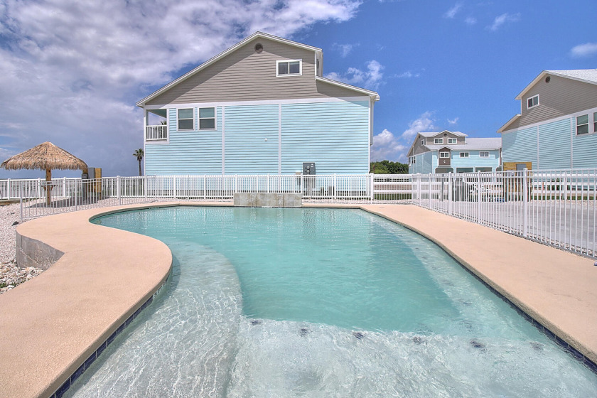 3 complimentary kayaks! Water views! Water front - Beach Vacation Rentals in Rockport, Texas on Beachhouse.com