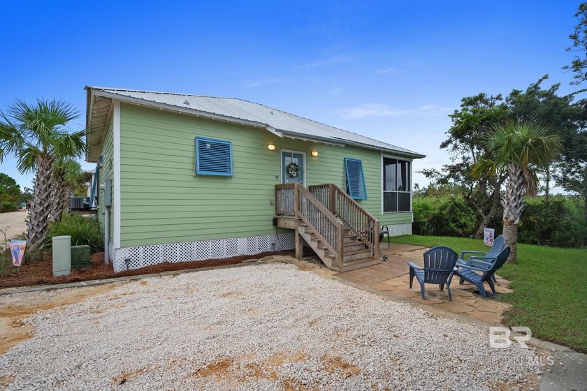 Fully Furnished - Three bedroom / two bath cottage in the - Beach Home for sale in Gulf Shores, Alabama on Beachhouse.com