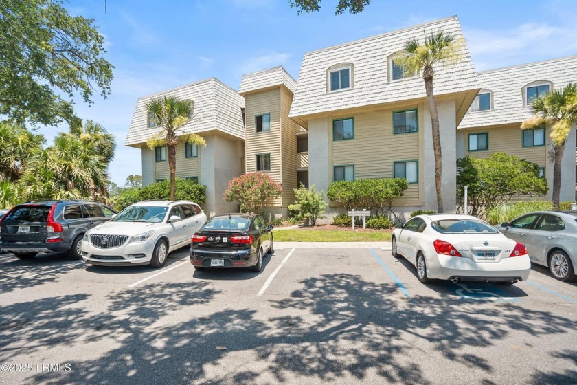 Beautifully renovated in 2021, this top-floor Beach Club Villa - Beach Condo for sale in Fripp Island, South Carolina on Beachhouse.com