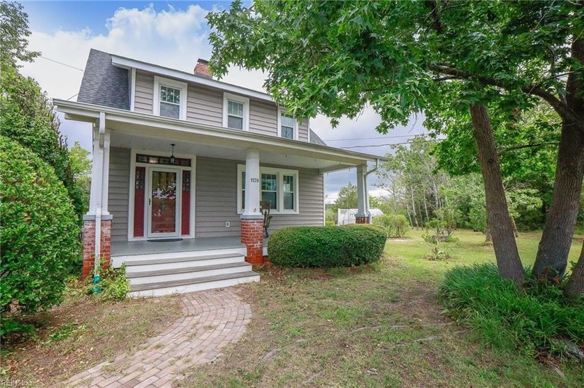 Quiet country-living in this charming 3-Bedroom, 1.5 bath home - Beach Home for sale in Poquoson, Virginia on Beachhouse.com