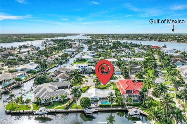 HUGE PRICE DROP!!!  THE SELLER WANTS TO BE UNDER CONTRACT THIS - Beach Home for sale in Naples, Florida on Beachhouse.com