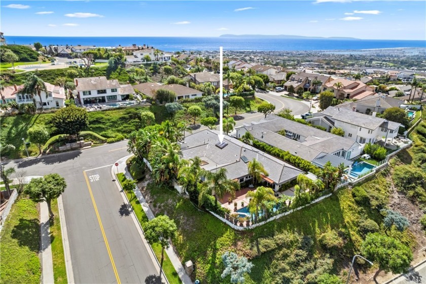 Refreshed, expanded and ready to lend enchantment to your - Beach Home for sale in Corona Del Mar, California on Beachhouse.com