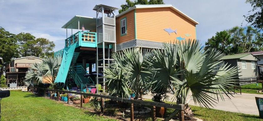 MOTIVTED SELLER. PRICE REDUCED 70K.  If you are looking for a - Beach Home for sale in Suwannee, Florida on Beachhouse.com