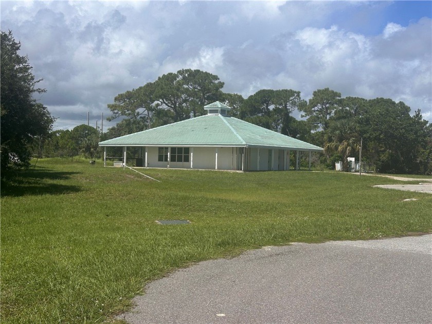 Unique Investment Opportunity on 2 Acres Discover the potential - Beach Townhome/Townhouse for sale in Sebastian, Florida on Beachhouse.com