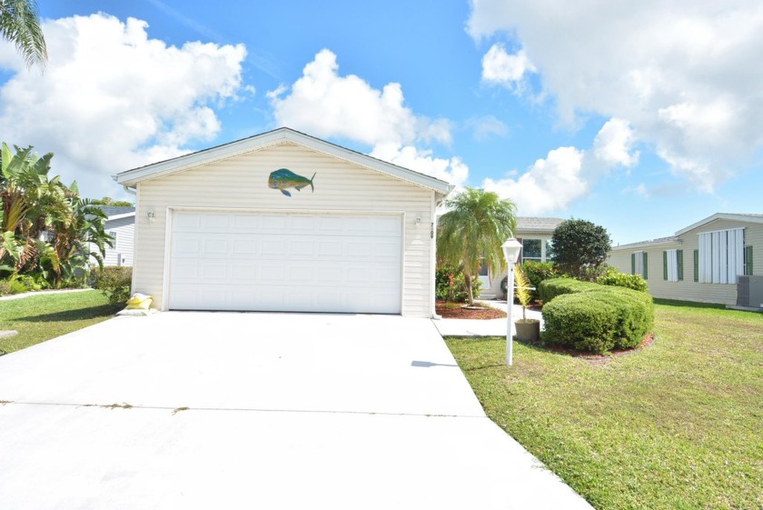 In the 55 plus community of the Savanna Club, 16 minutes from - Beach Home for sale in Port Saint Lucie, Florida on Beachhouse.com
