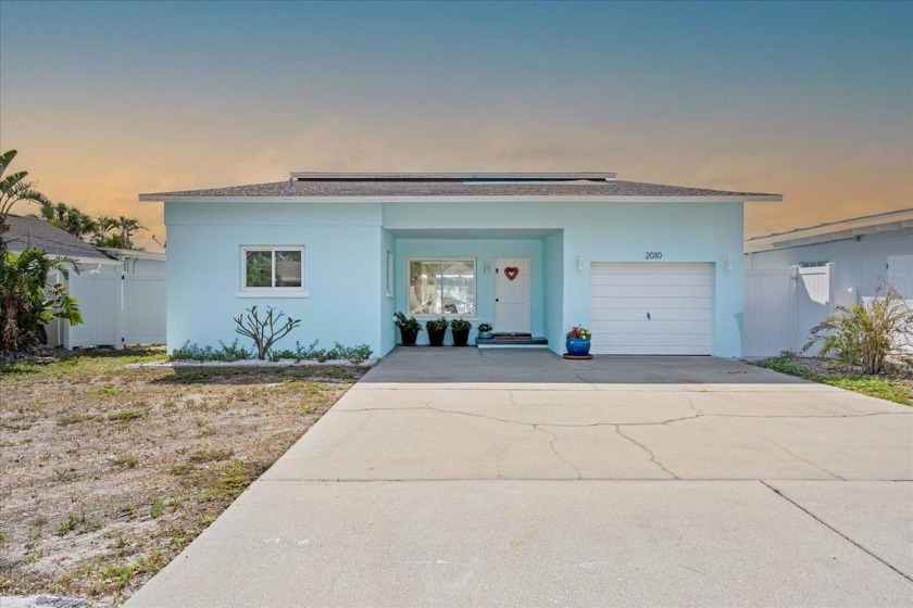 Under contract-accepting backup offers. Welcome to this - Beach Home for sale in Indian Rocks Beach, Florida on Beachhouse.com