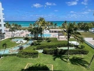 DIRECT OCEAN/ EAST EXPOSURE! Oceanfront Unit! SPLIT PLAN - Beach Condo for sale in Miami Beach, Florida on Beachhouse.com