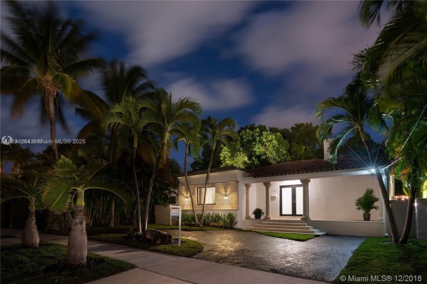 Venetian Islands gem on coveted Dilido Island. Seamless blend of - Beach Home for sale in Miami Beach, Florida on Beachhouse.com