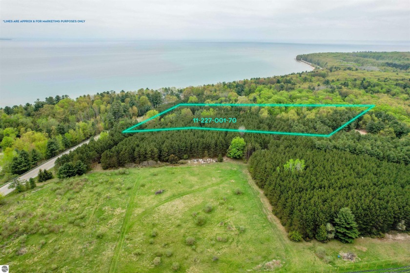 8 acres on Old Mission Peninsula with 100' of shared frontage on - Beach Acreage for sale in Traverse City, Michigan on Beachhouse.com