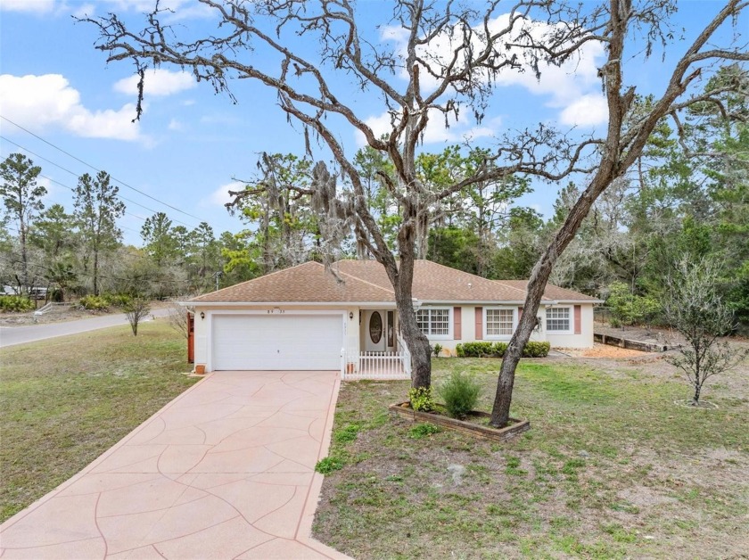 Under contract-accepting backup offers. COUNTRY LIVING and CITY - Beach Home for sale in Weeki Wachee, Florida on Beachhouse.com