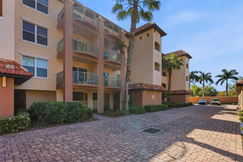 Welcome to your private slice of paradise at Hidden Lagoon in - Beach Condo for sale in Tierra Verde, Florida on Beachhouse.com