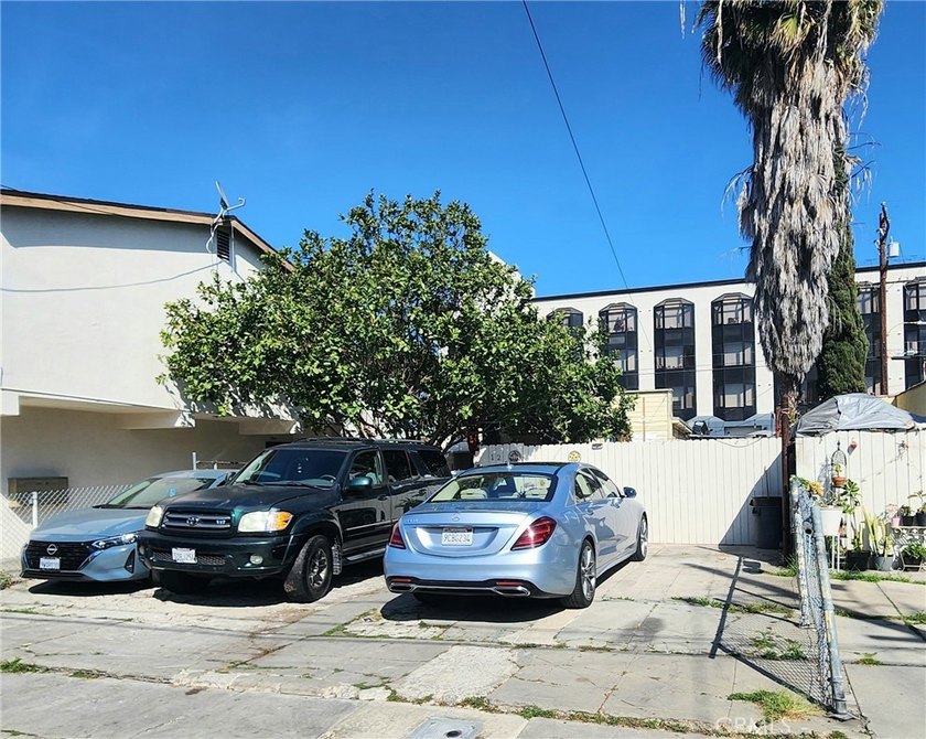 Welcome to 1230 N. Saint Mary's in Long Beach, a prime - Beach Home for sale in Long Beach, California on Beachhouse.com
