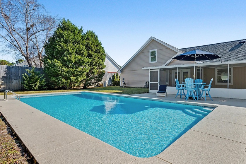 Welcome to the WATERFRONT COMMUNITY of EMERALD POINTE - Beach Home for sale in Mary Esther, Florida on Beachhouse.com