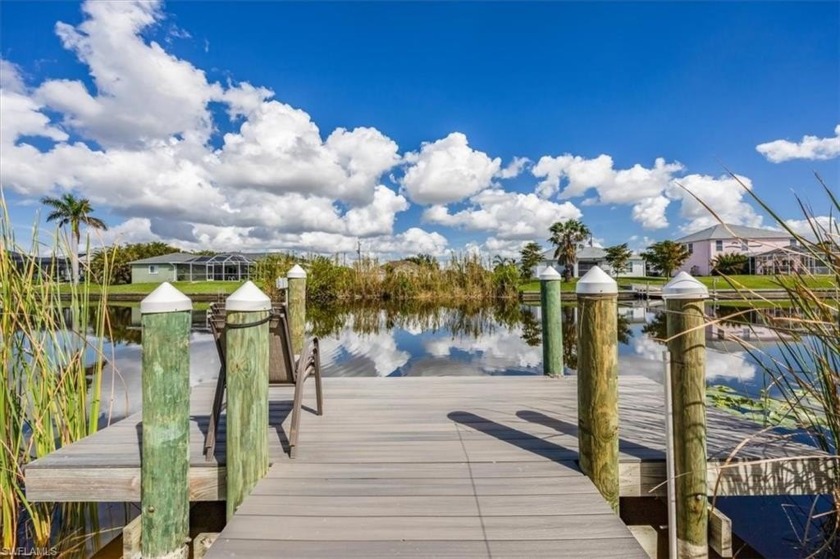 Welcome to your waterfront oasis in Cape Coral, Florida! This - Beach Home for sale in Cape Coral, Florida on Beachhouse.com