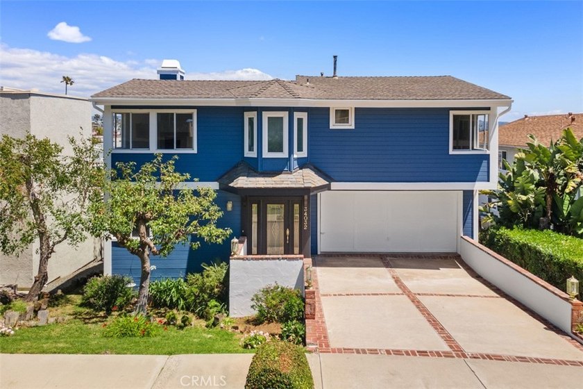 Experience coastal living and investment potential in the heart - Beach Townhome/Townhouse for sale in Dana Point, California on Beachhouse.com