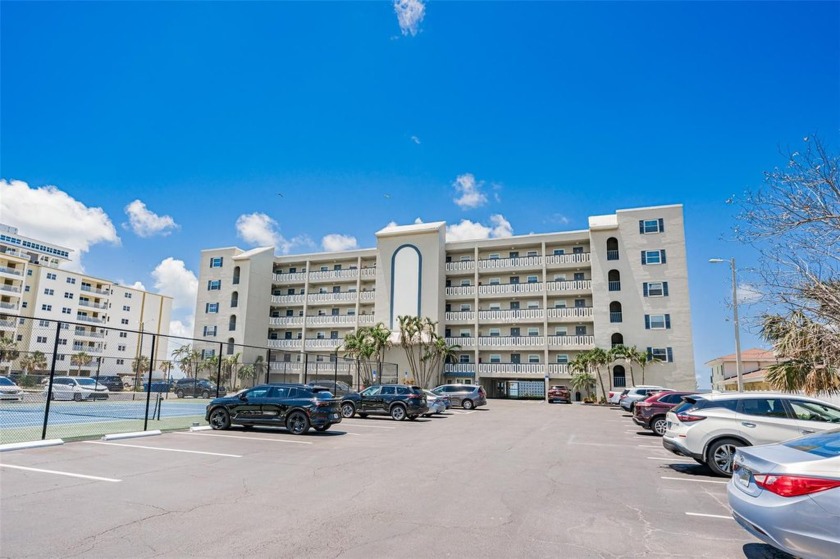 FABULOUS BEACHFRONT! Panoramic view of beach and Gulf. This - Beach Condo for sale in Redington Shores, Florida on Beachhouse.com