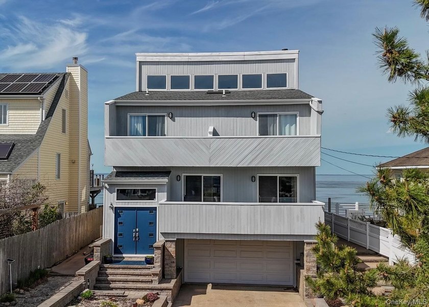 Welcome to an exceptional waterfront offering on beautiful - Beach Home for sale in Northport, New York on Beachhouse.com
