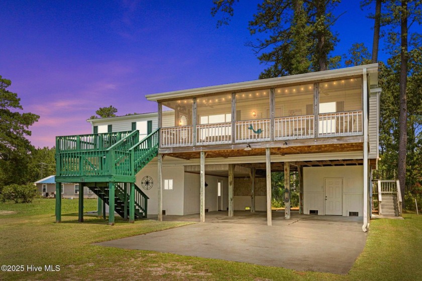 Hidden gem with a stunning water view of the Pamlico River! Home - Beach Home for sale in Belhaven, North Carolina on Beachhouse.com