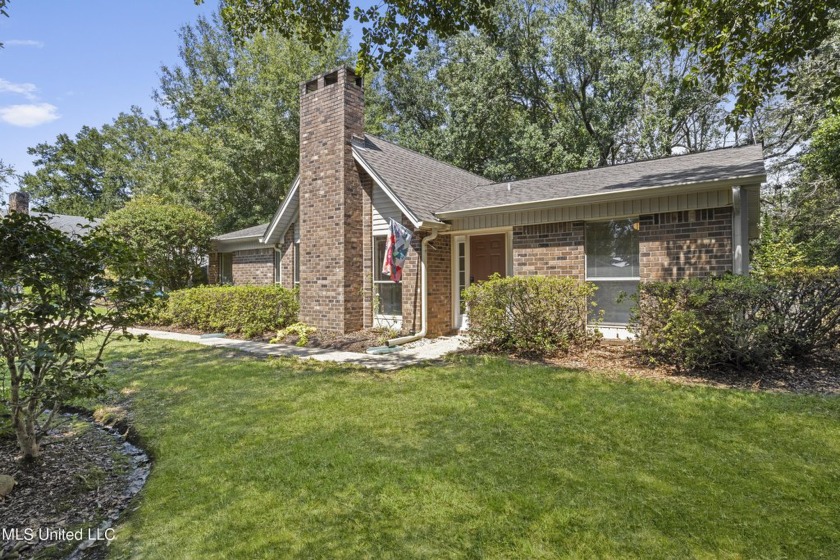 This charming three-bedroom, two-bath home is located in an - Beach Home for sale in Ocean Springs, Mississippi on Beachhouse.com