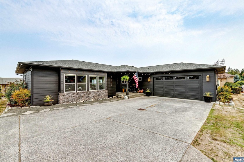 STUNNING 3 bed, 2 bath, 1,738 sq ft single level Rook Drive - Beach Home for sale in Port Angeles, Washington on Beachhouse.com