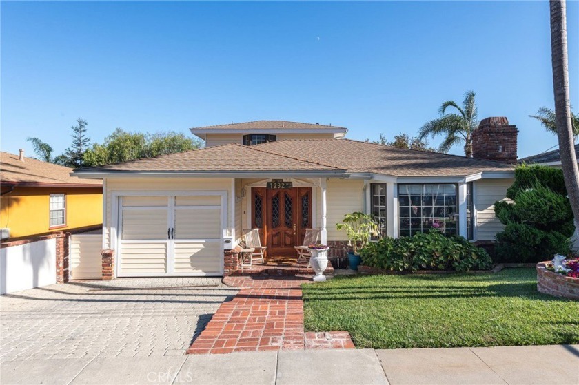 Charming 3-bedroom, 2-bath home nestled in a quiet cul-de-sac in - Beach Home for sale in Hermosa Beach, California on Beachhouse.com