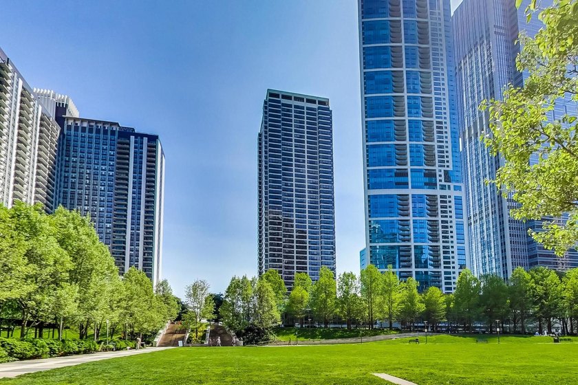 360 E Randolph Street unit: 2304 - Beach Condo for sale in Chicago, Illinois on Beachhouse.com