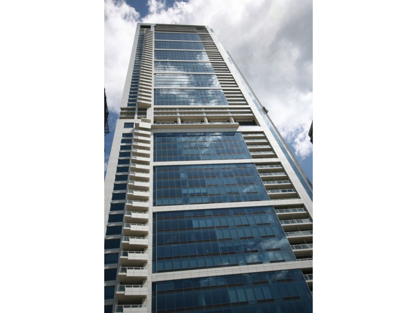 340 EAST RANDOLPH: THE JEWEL IN THE CROWN OF LAKE SHORE EAST! - Beach Home for sale in Chicago, Illinois on Beachhouse.com