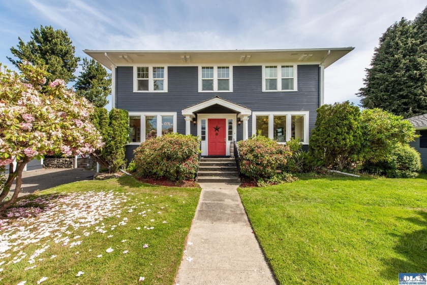 One of Port Angeles' original stately homes with stunning views - Beach Home for sale in Port Angeles, Washington on Beachhouse.com