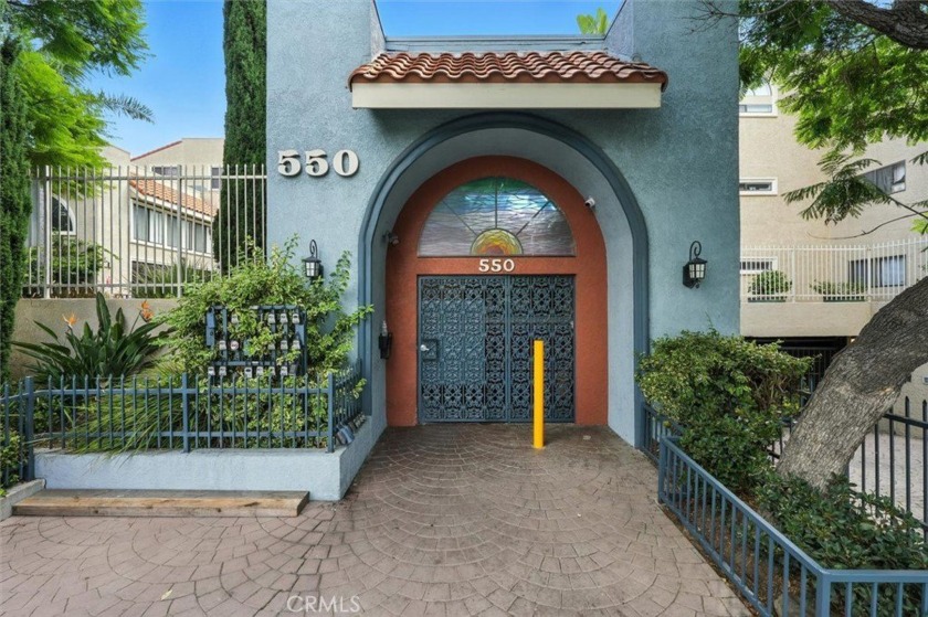 Soaring ceilings grab your attention when you step into this - Beach Condo for sale in Long Beach, California on Beachhouse.com