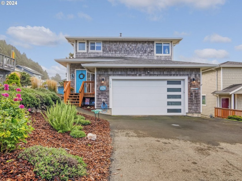 Step into a beautifully updated OCEAN VIEW ROAD'S END home where - Beach Home for sale in Lincoln City, Oregon on Beachhouse.com