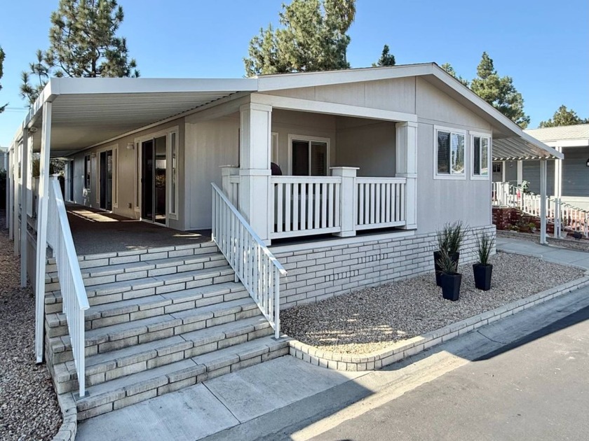 JUST LISTED!! Beautiful, Spacious, and very well-maintained 2014 - Beach Home for sale in Lake Forest, California on Beachhouse.com