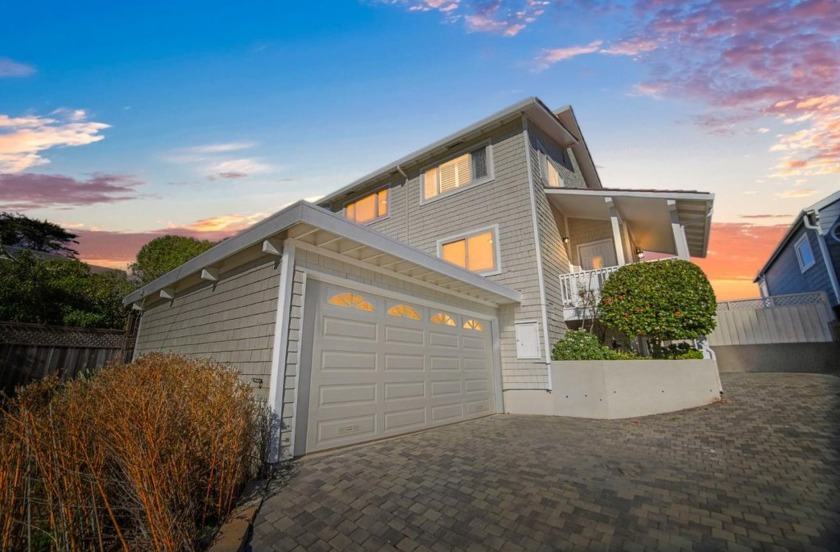 This breathtaking oceanfront property offers panoramic views of - Beach Home for sale in Pacifica, California on Beachhouse.com