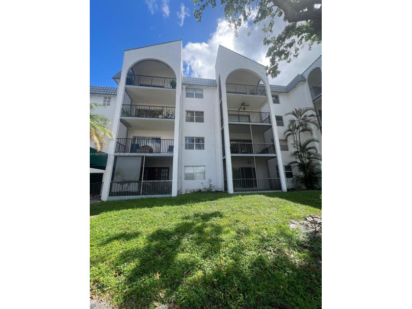 Spacious Fully Renovated 2-Bed/2-Bath Apartment with Lake View - - Beach Condo for sale in Lauderhill, Florida on Beachhouse.com