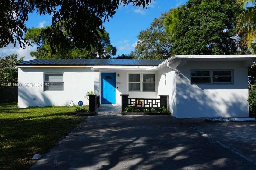 Excellent opportunity in the heart of Fort Lauderdale. This - Beach Home for sale in Fort Lauderdale, Florida on Beachhouse.com